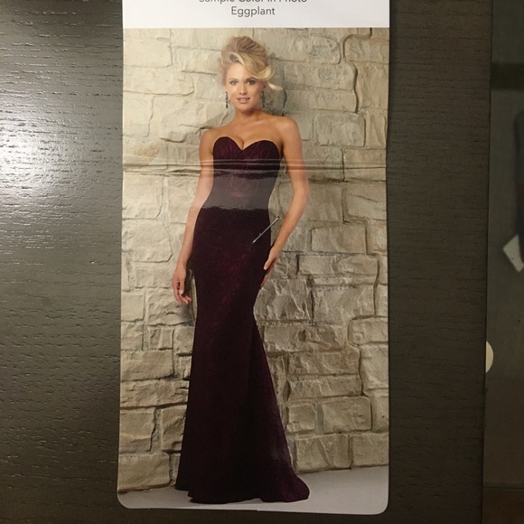 Special Occasion Dress - Picture 4 of 5